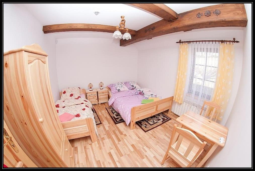 Swiety Spokoj Palesnica Exterior foto